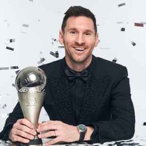 天天盈球网页版-又一个七星连珠！梅西加冕FIFA世界足球先生