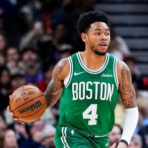 天天盈球-转型成功！失败的建队核心，如今却14+2+2，摇身一变成最佳第六人