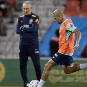 天天盈球-【前瞻】39岁阿尔维斯首发 喀麦隆想赢巴西仍不易！